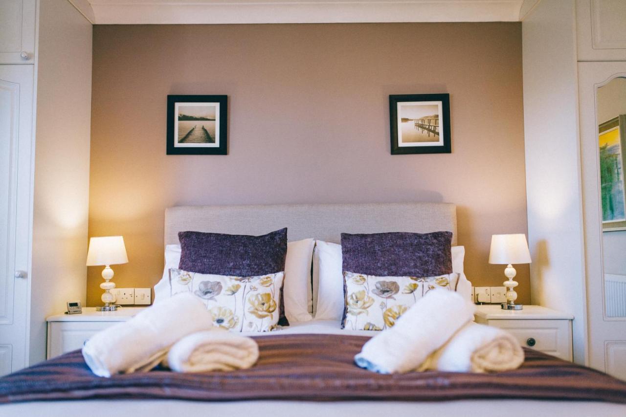 Ferlas Bed And Breakfast Penrhyndeudreath Buitenkant foto