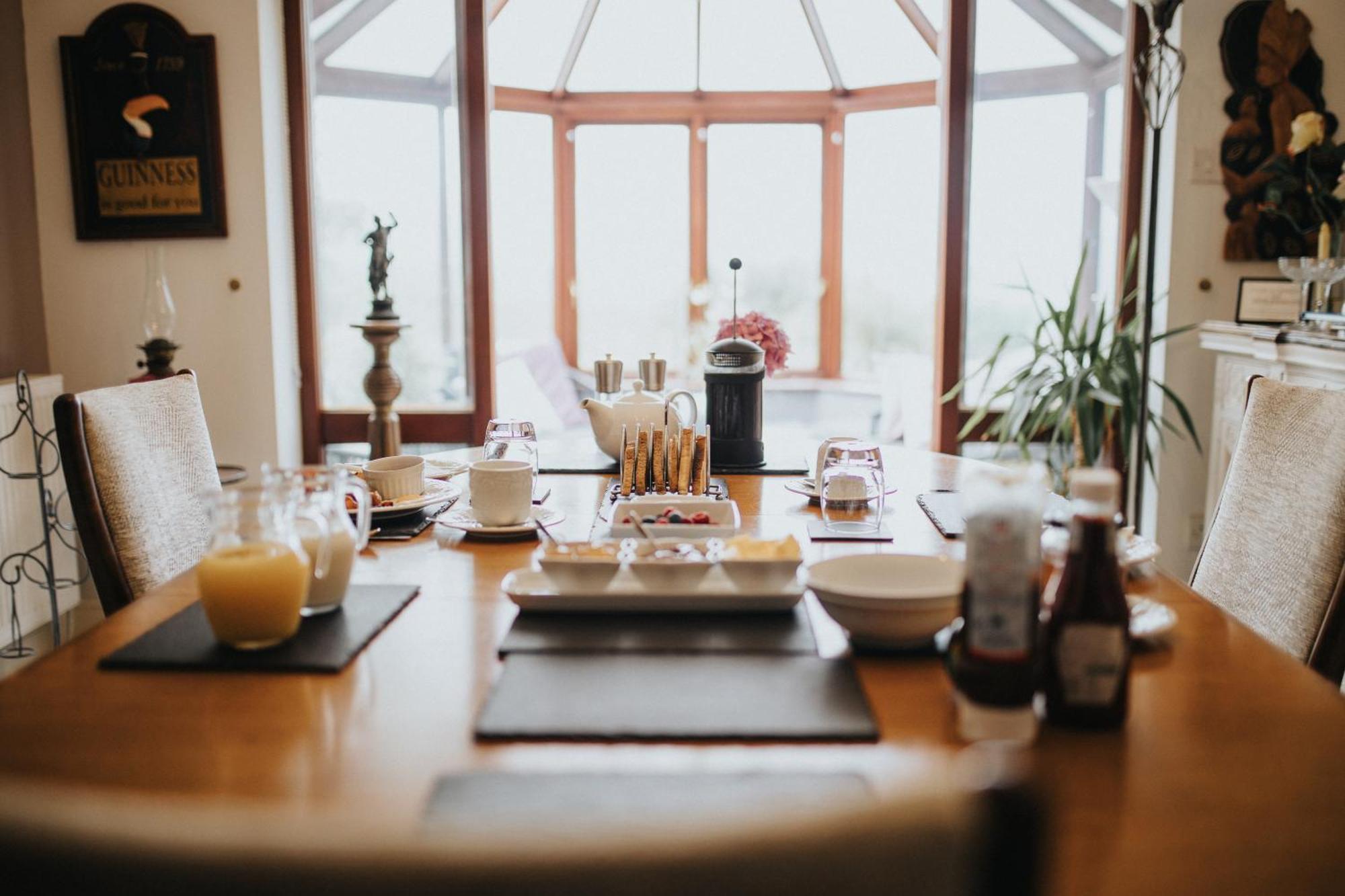 Ferlas Bed And Breakfast Penrhyndeudreath Buitenkant foto